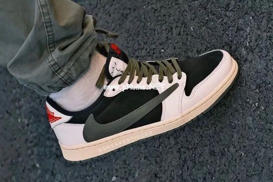 Travis Scott x Air Jordan 1